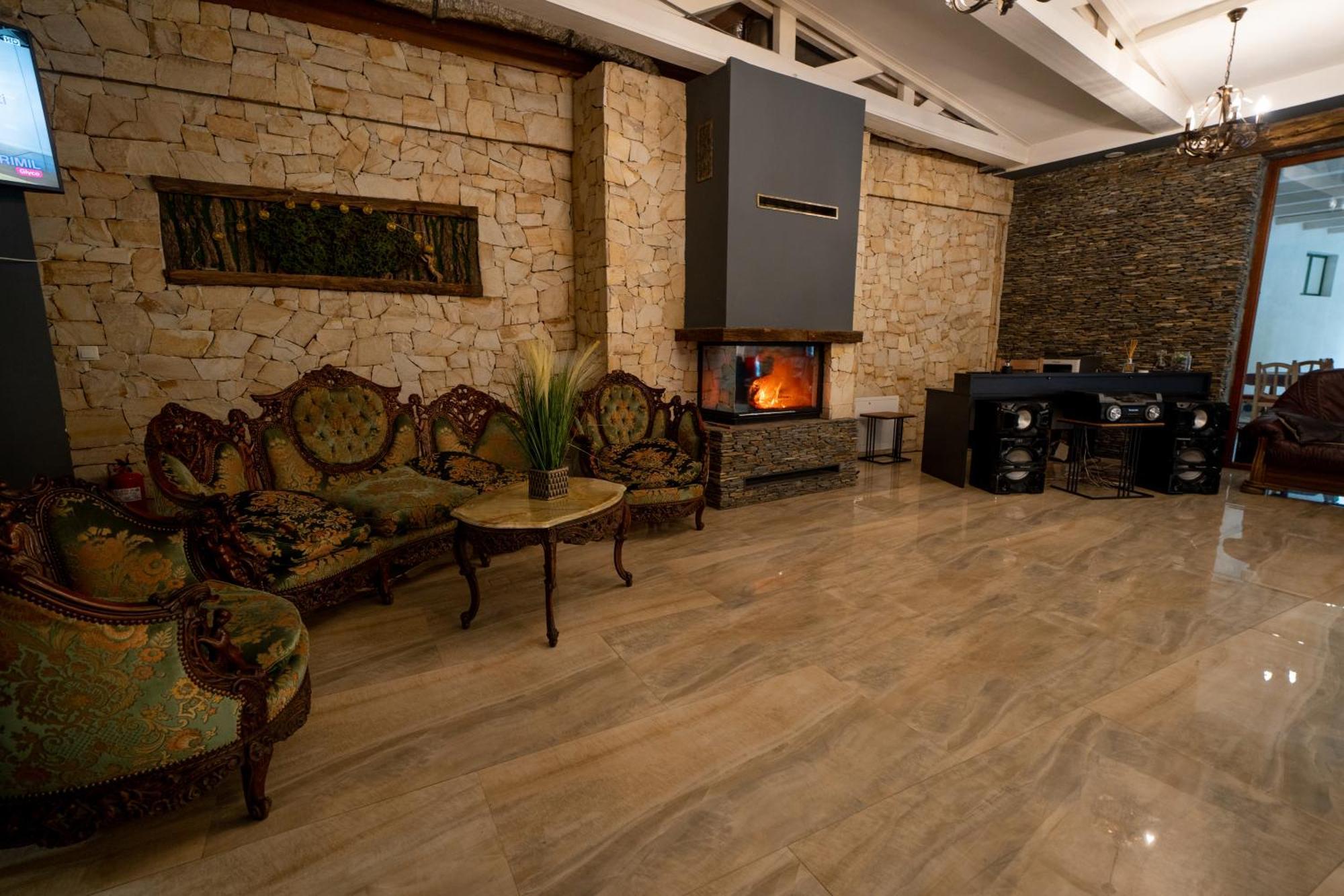 Popas Turistic Transfagarasan Otel Cîrţişoara Dış mekan fotoğraf
